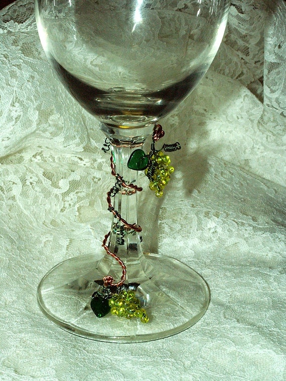 Grapevine Wine Glass Wrap