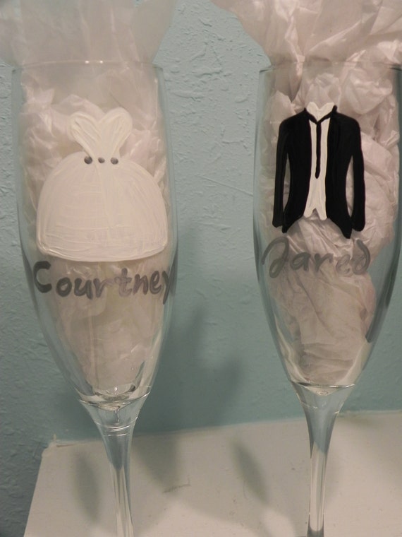 Bride and Groom Wedding Champagne Flutes Wedding gift