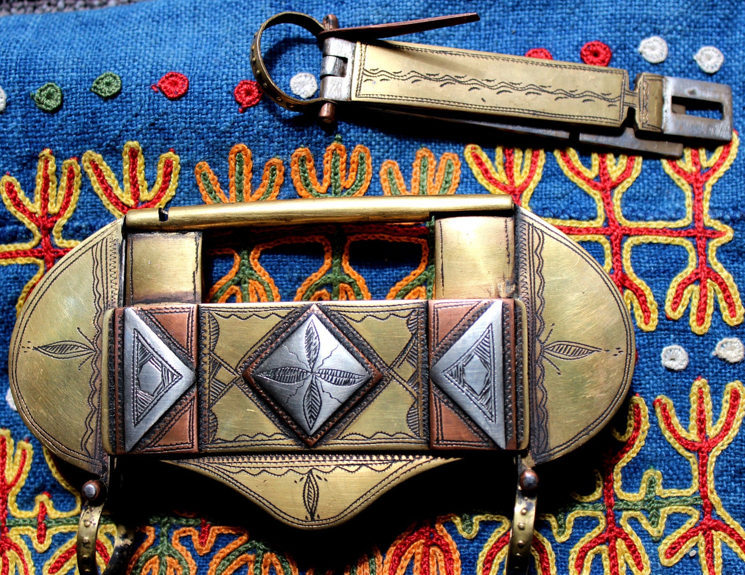 Decorated Tuareg Padlock with 3 Keys