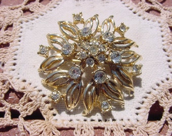 Colorful Flamenco Dancers Vintage Spanish Postcard by CarpeManana