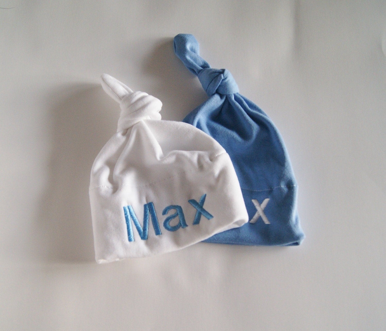 Set of 2 personalized baby hats