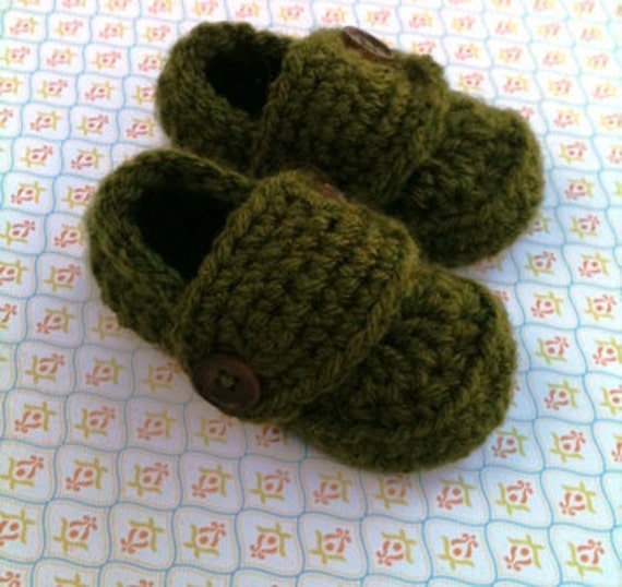 Items similar to Baby boy Crocheted Loafers Booties Shoes in Olive ...