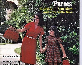 Macra-Mates Mother Daughter Purses Macrame Pattern Book