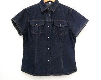 Vintage Women's Denim Short Sleeve Shirt - Size Medium / Large