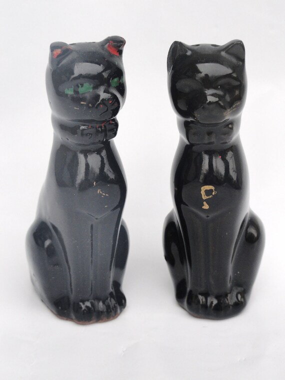 Items similar to Black Cat Salt and Pepper Shakers Vintage 1950's