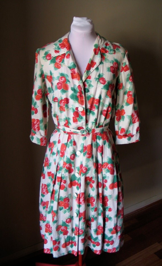 Vintage Late 1950s 'Bed of Roses' Shirtwaist by VioletsEmporium