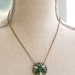 Emarald green beauty. vintage rhinestone necklace. Tiedupmemories