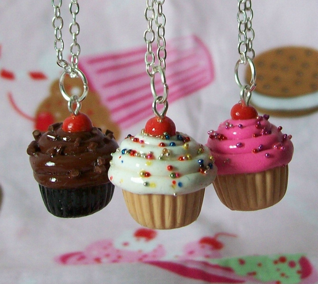 Classic Cupcake Necklace