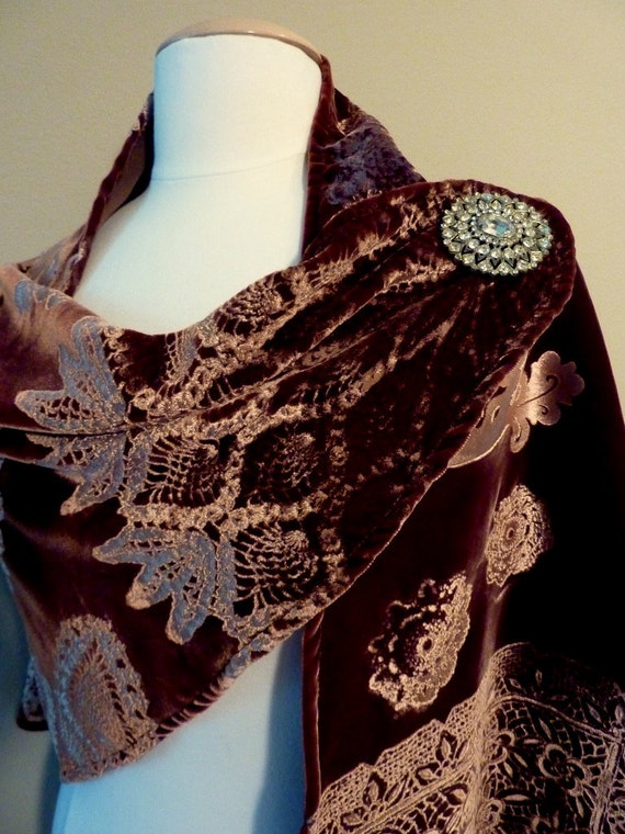 velvet shawl for bride