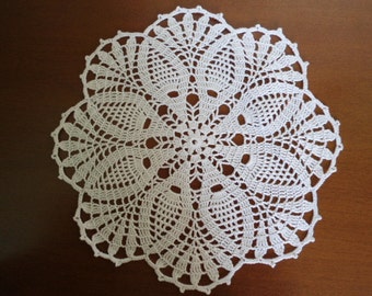Crochet doily white , pineapple doilies ,round ,lace 10 inches