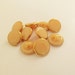 10 13mm Vintage German Beige and Gold Glass Buttons Cg66