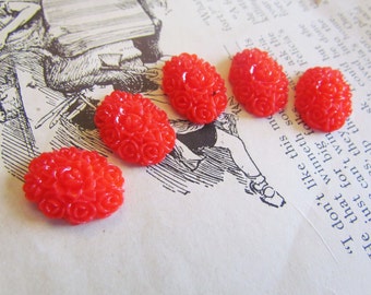 Red Flower Cabochons (Ray Collection) 18x13mm 5pcs - Ships IMMEDIATELY from California - C16R