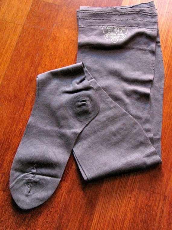 Vintage 1930s Seamless Cotton Stockings - Grey MINT