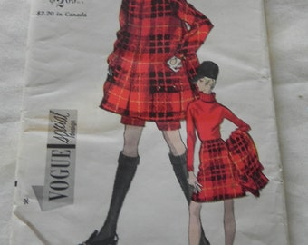 1960s Special Design Flared Coat Jacket a line skirt shorts sewing pattern Vogue 7175 Size 10 Bust 31"