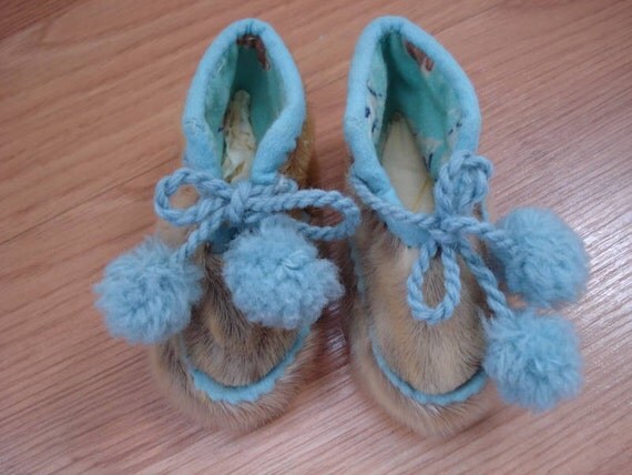 Vintage 1950s Baby Moccasins Fur Booties 2012558 by bycinbyhand