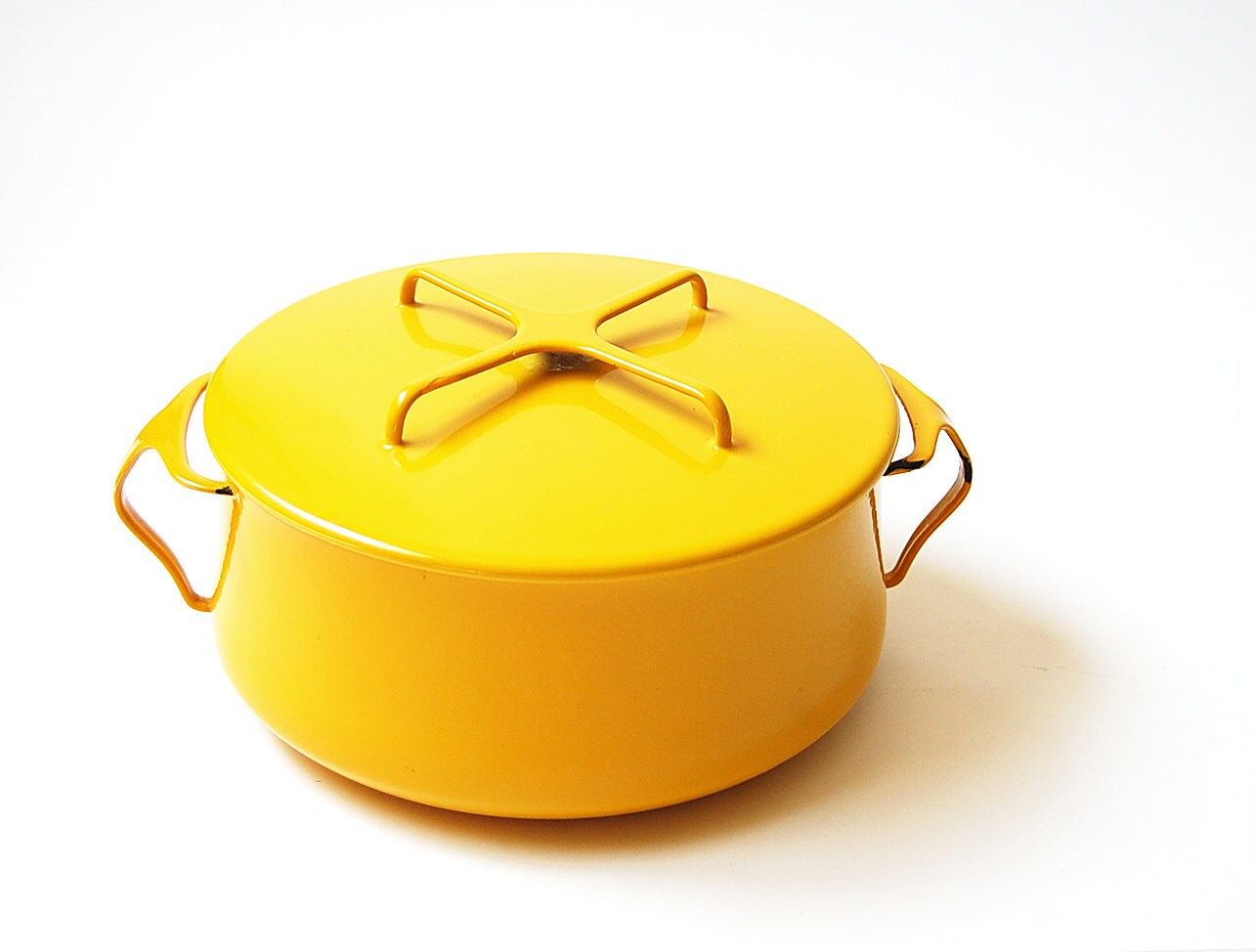 Dansk Kobenstyle Dutch Oven . yellow Enamelware . France IHQ