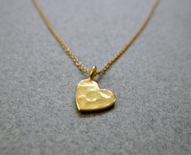 Simple Tiny Gold Heart Necklace / Dainty Gold by VerseJewelry