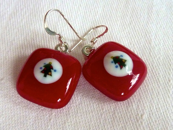 Red Holiday Tree Glass Earrings by bprdesigns on Etsy