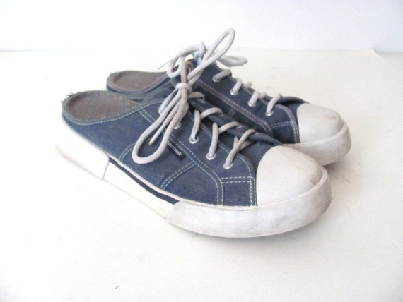 Vintage REEBOK lace up tennis shoes // by dirtybirdiesvintage
