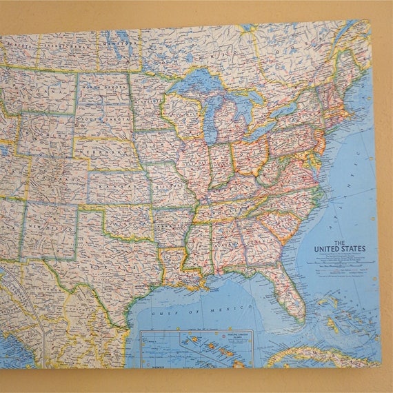 Vintage USA Map / Decoupaged on Wood Sign / Wall Hanging