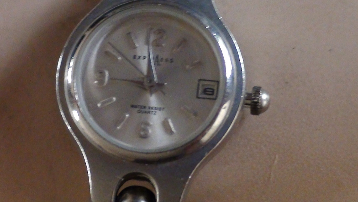 Women Wrist Vintage LA Express Quartz Watch Bracelet