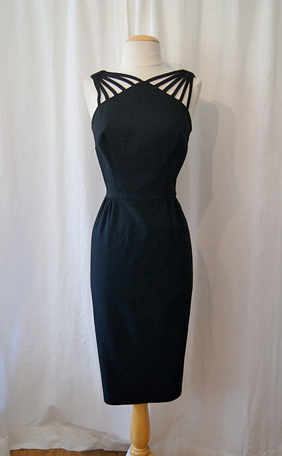 Sultry 1950's black hourglass wiggle cocktail dress