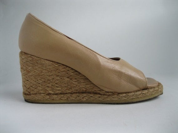 Vintage 1970s Wedge Shoes Neutral Leather Nautical by AlexSandras