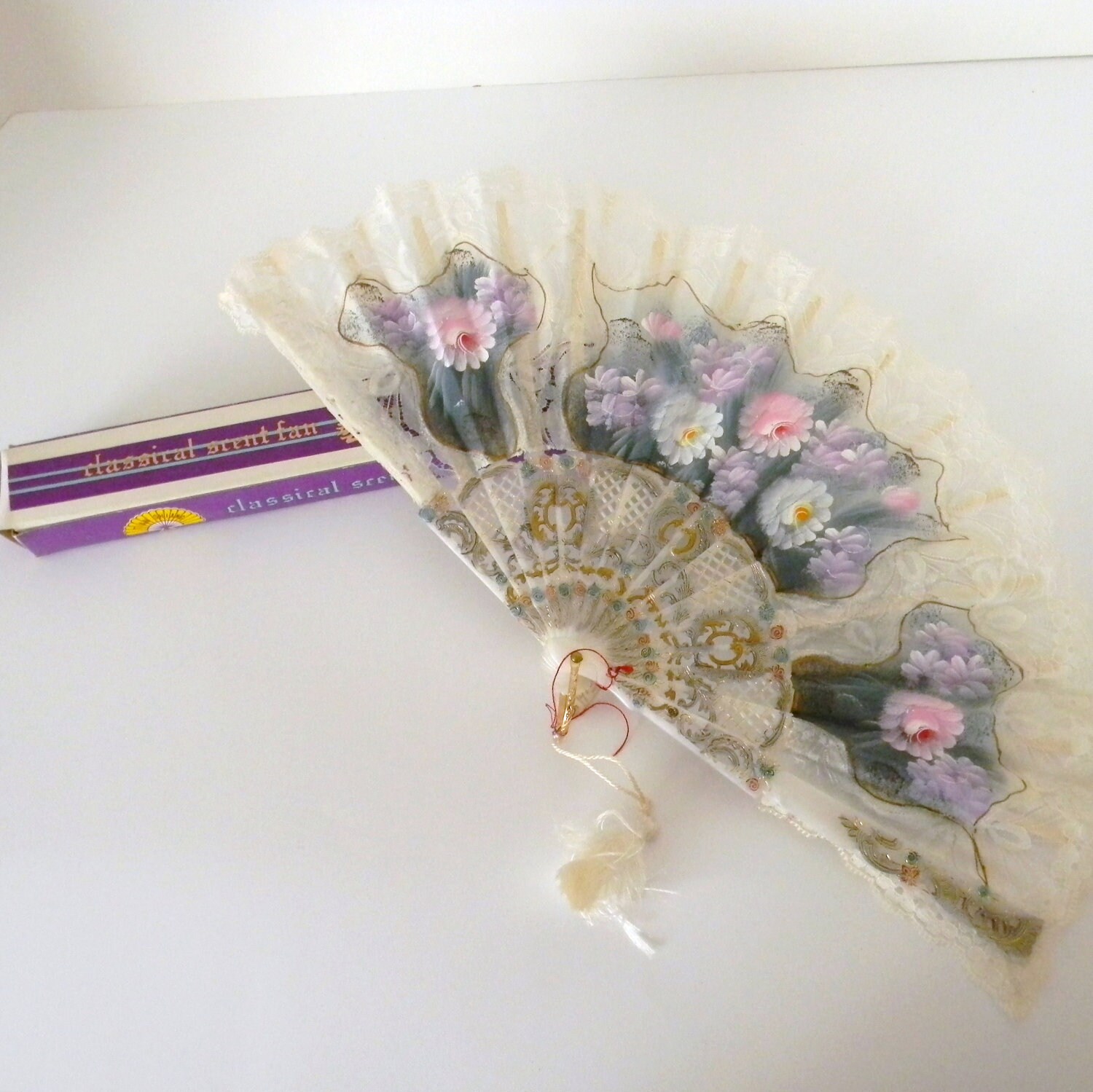 Vintage Ladies Hand Held Fan Spanish Style Hand Painted Fan