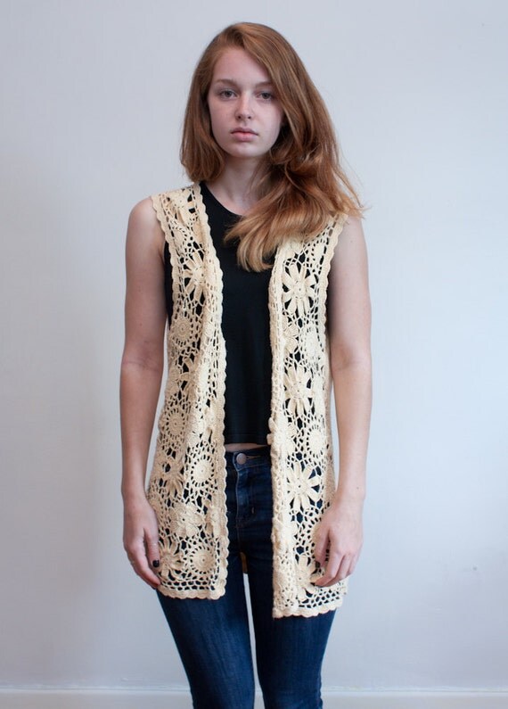 vintage crochet vest / ecru sleeveless cardigan / S-M-L