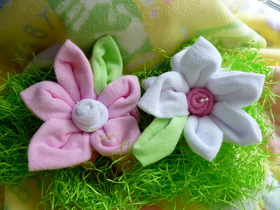 Baby Washcloth Flowers made from 7 Infant by mollbelldesigns