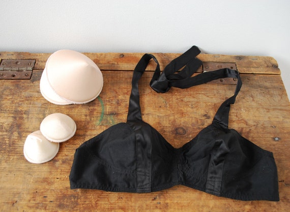 50s black bullet cone bra with two sets of by tarantulasisters