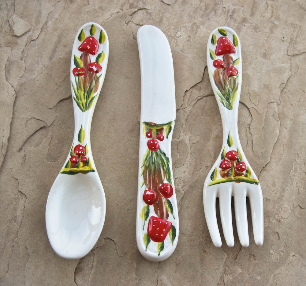 Wall Hanging Ceramic Knife Fork and Spoon Red and White with