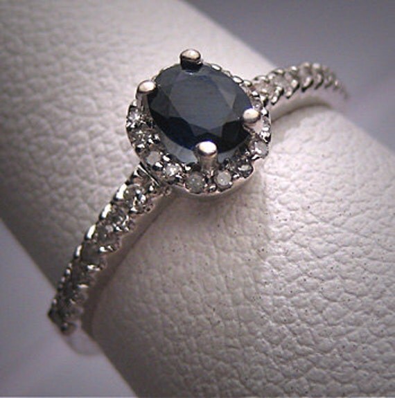 vintage engagement rings with sapphires