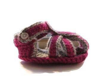 Casual Sandals Crochet Baby Booties Pattern (pdf pattern for sale)