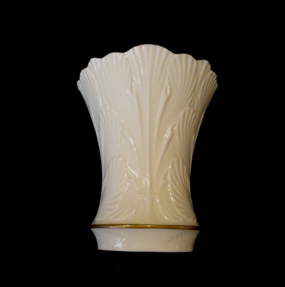 LENOX Flower Vase Made in USA Ivory with by jeaniesclassicpantry