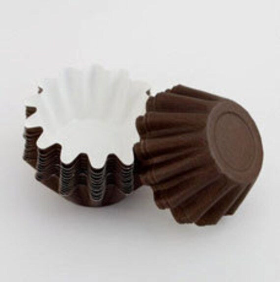 Items similar to Brown Floret Baking Cups (no pan necessary) for