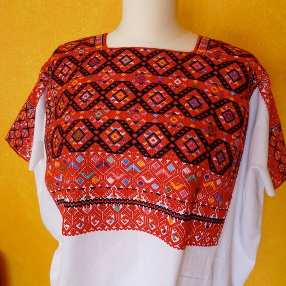 Mexican Mayan Huipil blouse hand-woven Chiapas by LivingTextiles
