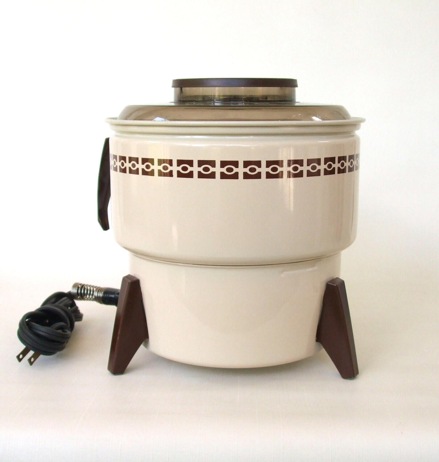 Vintage Mirro Popcorn Popper aluminum electric by LaurasLastDitch