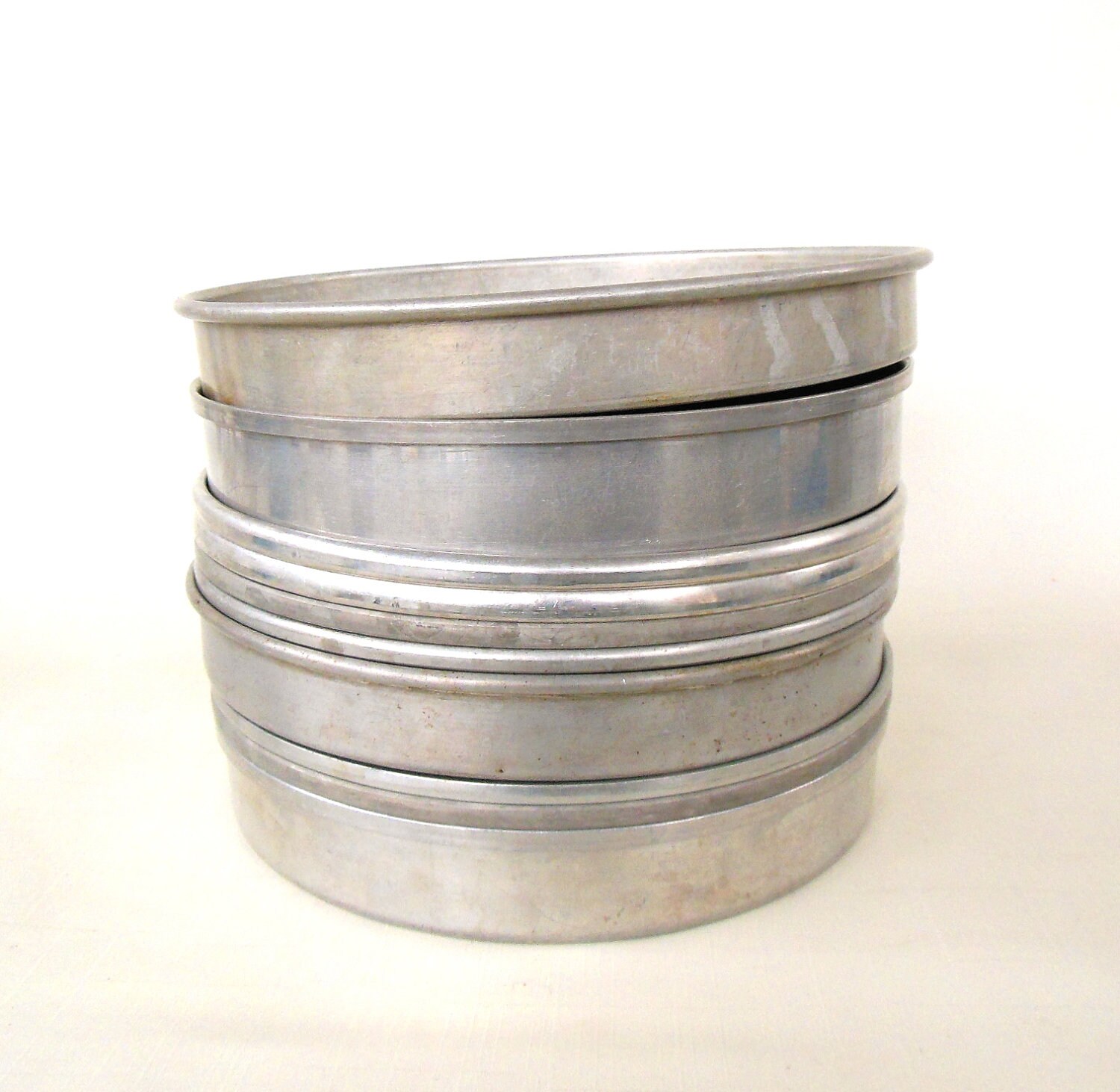 Layer Cake Pans 11 Aluminum 9 Round Mirro by LaurasLastDitch