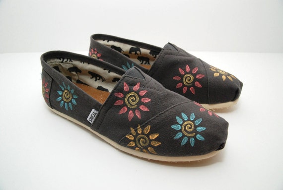 Items similar to Swirl Flowers Custom TOMS Shoes on Etsy