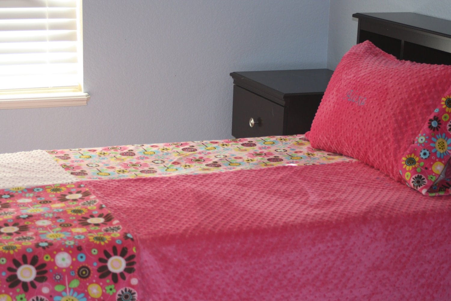 Twin Size Minky Blanket Adult Child Teenager Bedding by LilCubHub