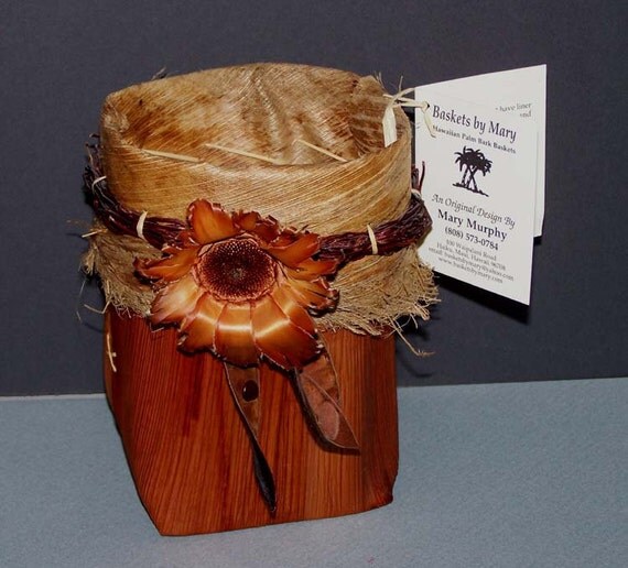 Mary Murphy Hawaiian Palm Bark Handmade Basket Maui
