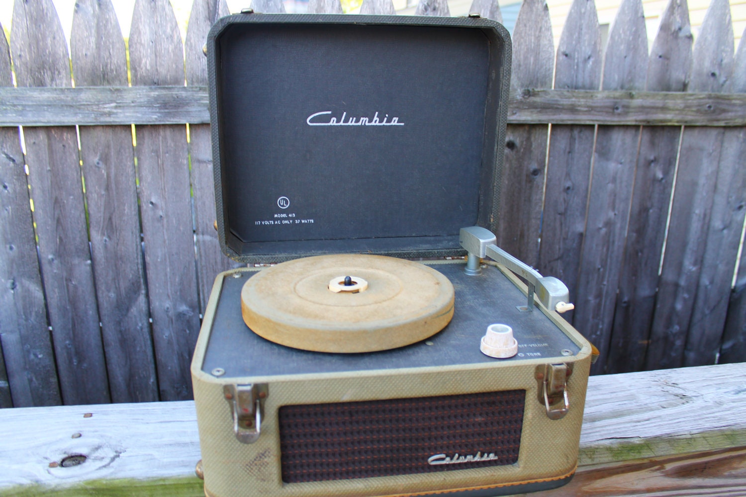 Vintage/Antique Columbia Record Player