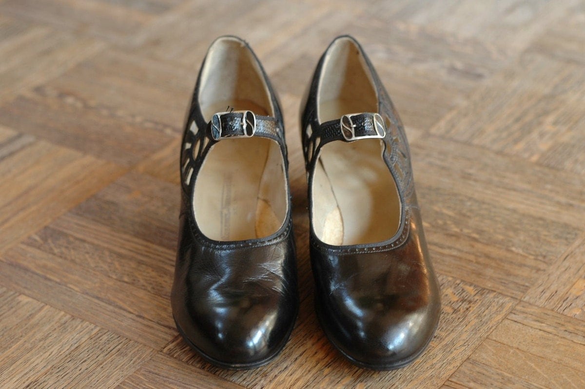 20 OFF SALE / vintage NOS 1920s shoes / 20s black leather