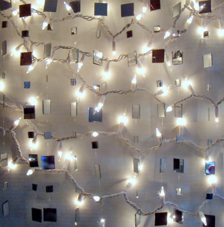 10 Sparkly Mirror Garland for Your Garden or Home