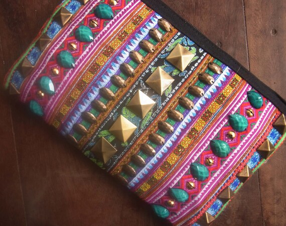 Tribal embroidery clutch // coins purse // wallet // camera
