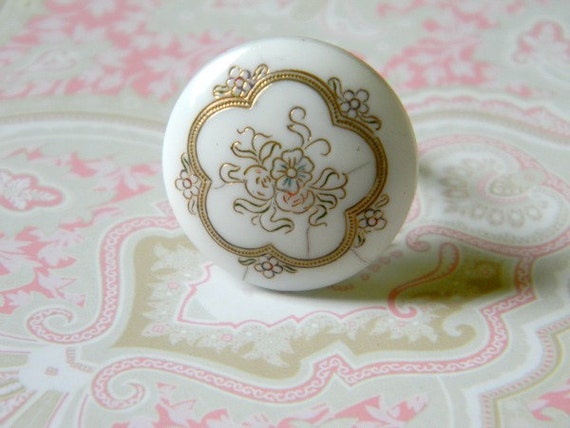Vintage Button Ring - (white button with silver band)