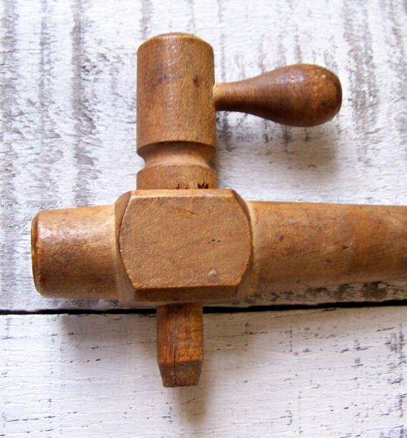 Vintage Beer Wine Keg Barrel Tap