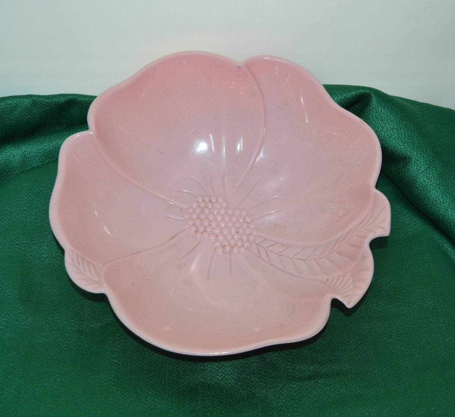 Melamine Pink Hibiscus Flower Salad Bowl