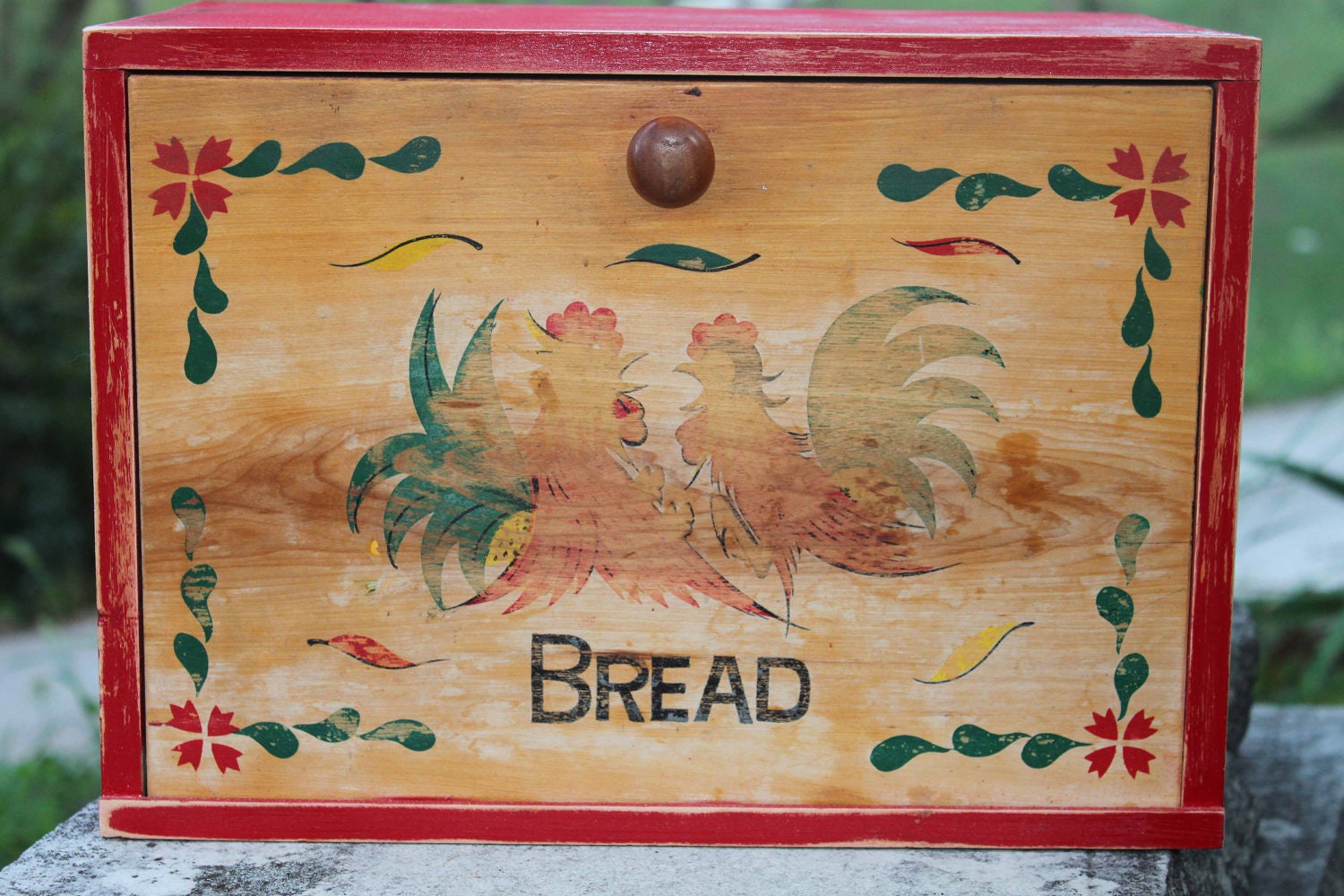 SALE // Vintage Rooster bread box Painted Farmhouse